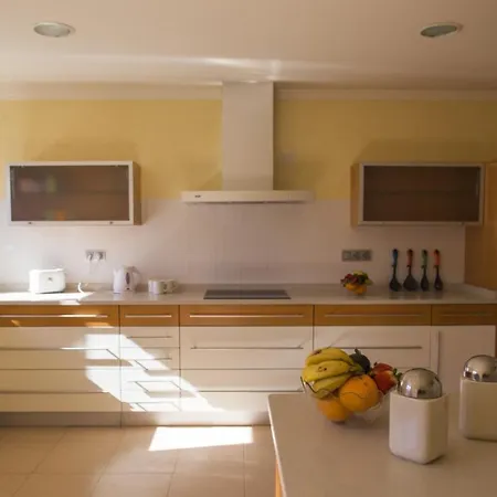 Alqueries Villa *